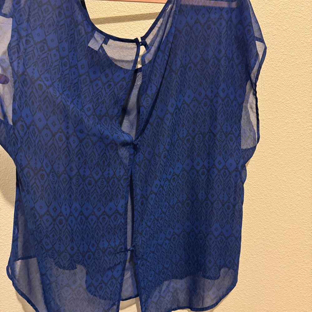 torrid Royal Blue Sheer Patterned Short Sleeve Blouse